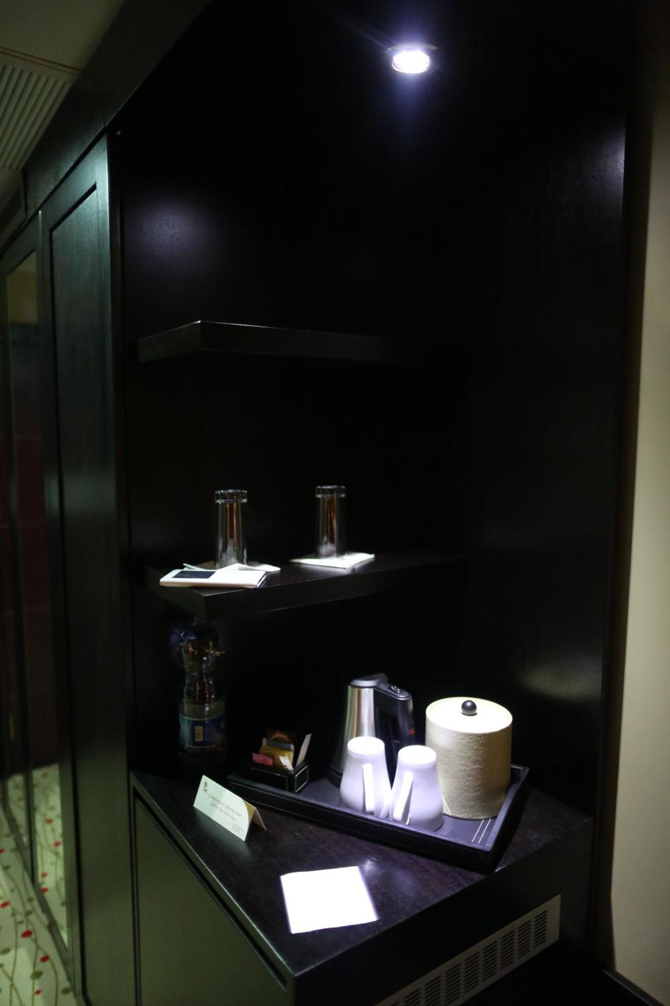 Palestine Plaza Hotel Ramallah Room photo